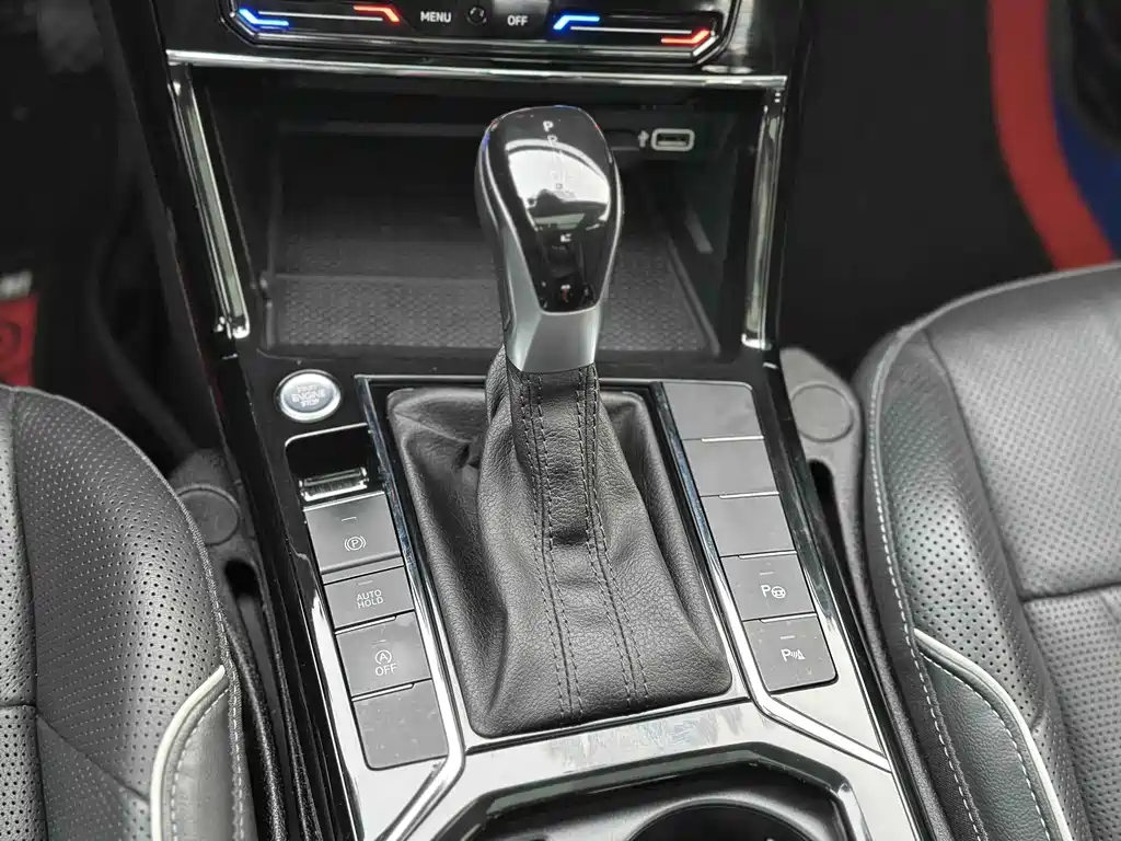 Volkswagen Passat — фото 18