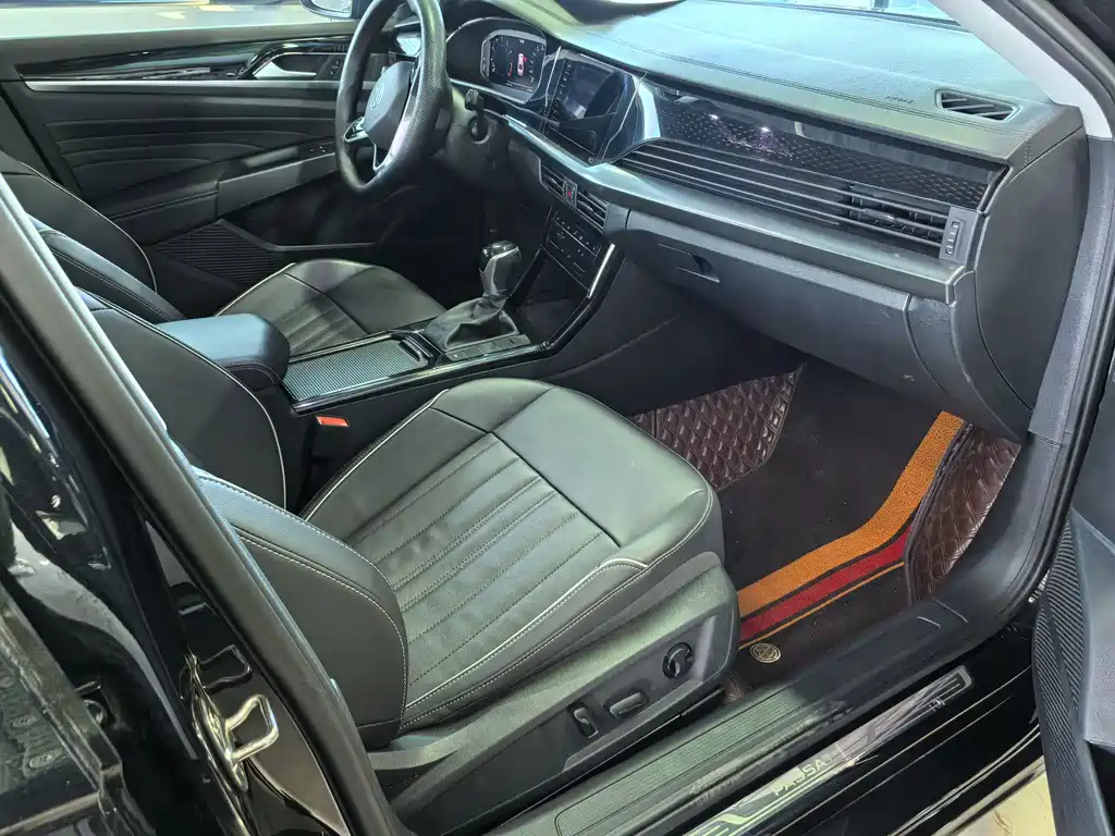 Volkswagen Passat — фото 10