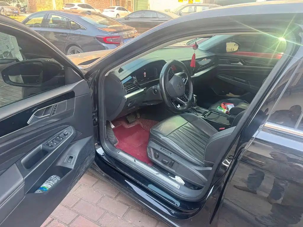Volkswagen Passat — фото 7