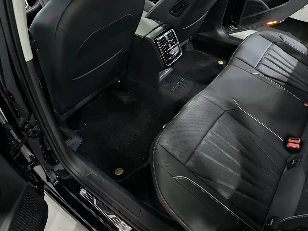 Volkswagen Passat — фото 10