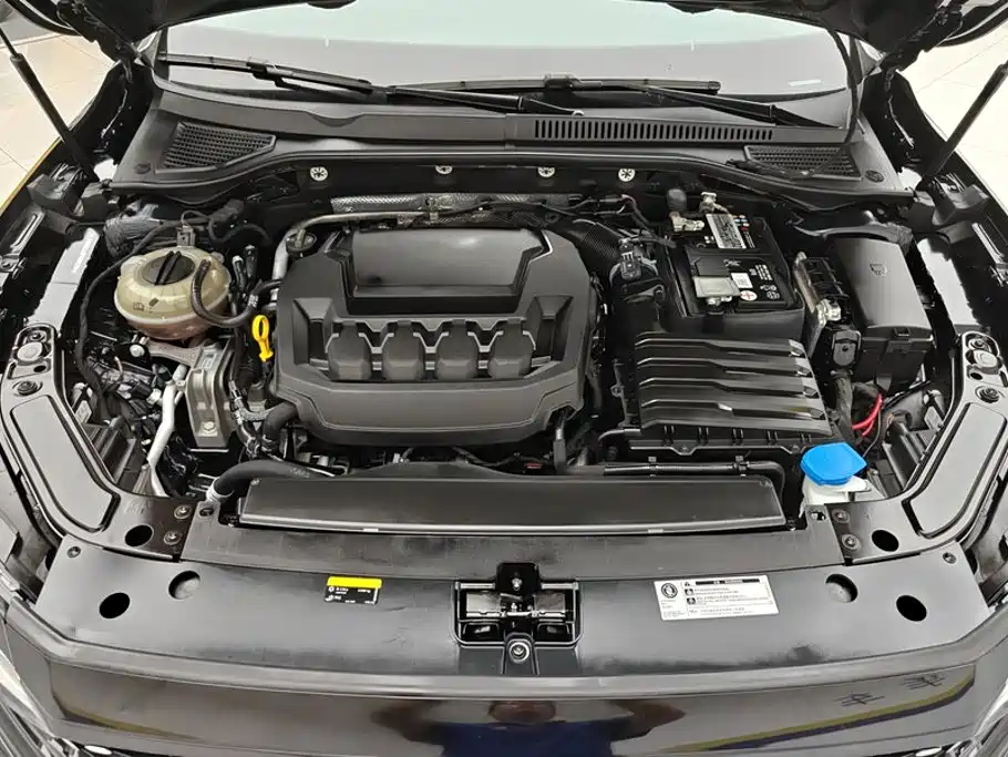 Volkswagen Passat — фото 10