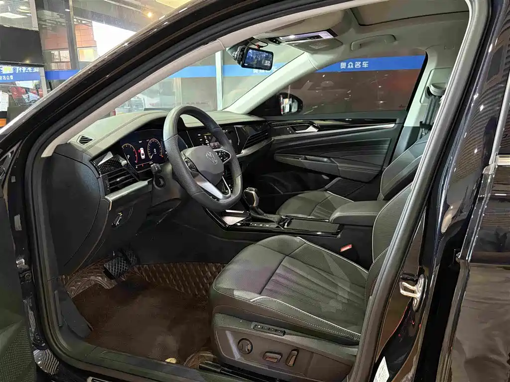 Volkswagen Passat — фото 7