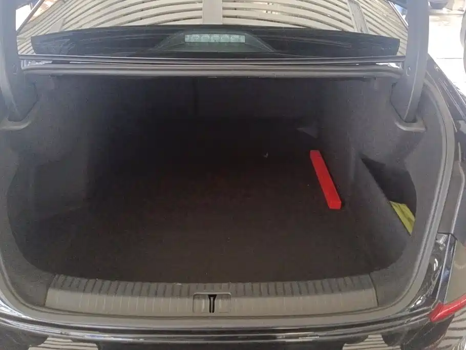 Volkswagen Passat — фото 4