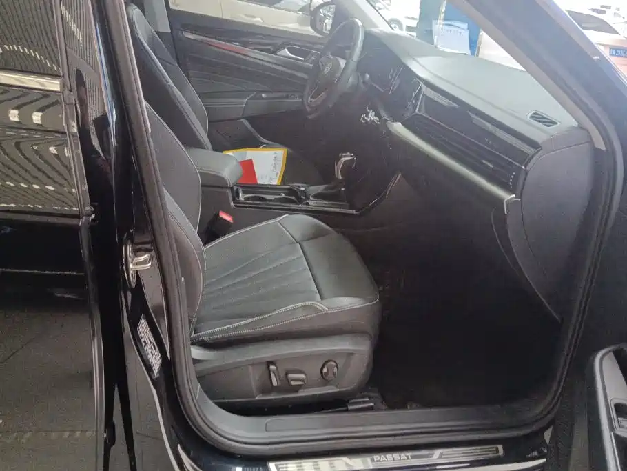 Volkswagen Passat — фото 8