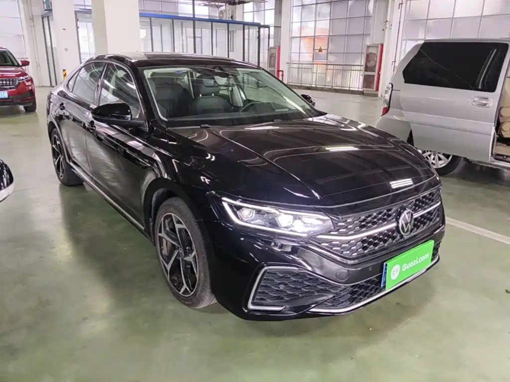 Volkswagen Passat — фото 3
