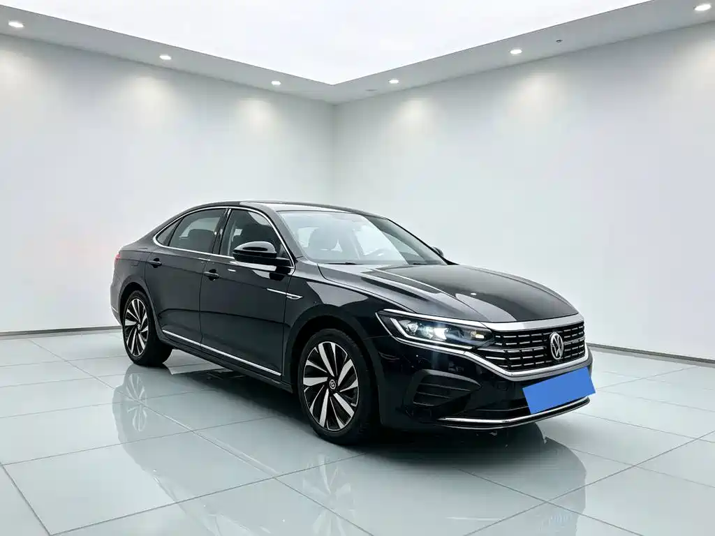 Volkswagen Passat — фото 3