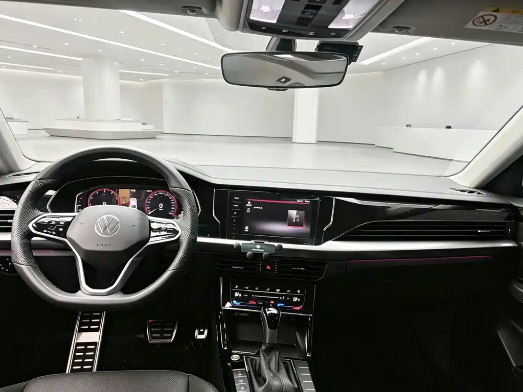Volkswagen Passat — фото 6