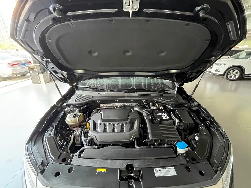 Volkswagen Passat — фото 33
