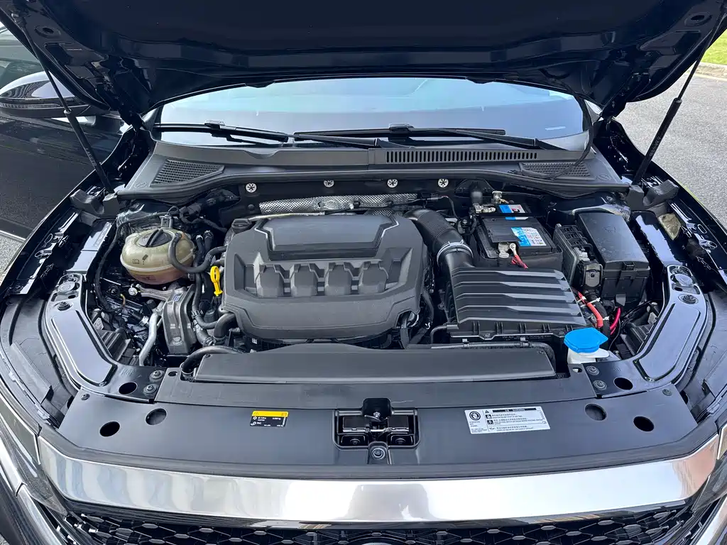 Volkswagen Passat — фото 17