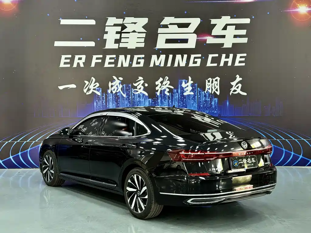 Volkswagen Passat — фото 6