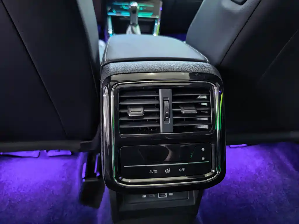 Volkswagen Passat — фото 10