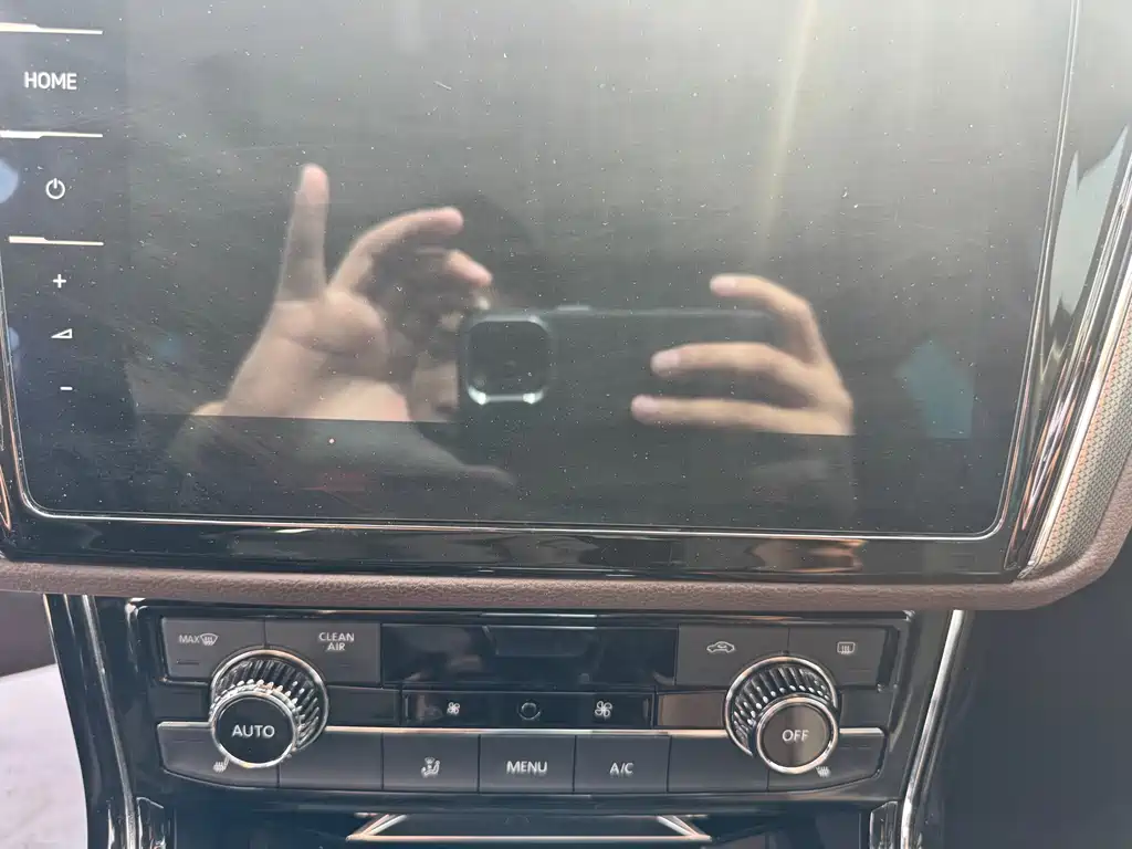 Volkswagen Phideon — фото 8