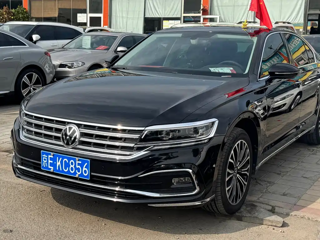 Volkswagen Phideon — фото 1