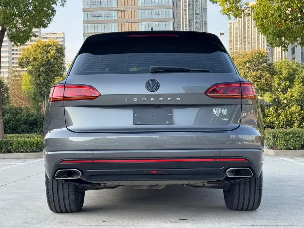 Volkswagen Touareg — фото 4