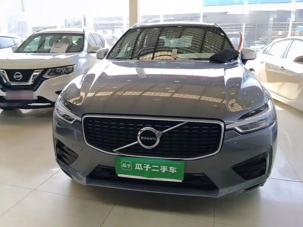 Volvo XC60 — фото 2