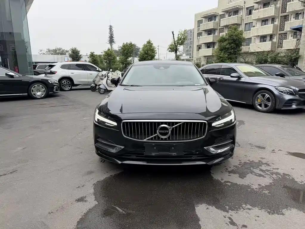 Volvo S90 — фото 2