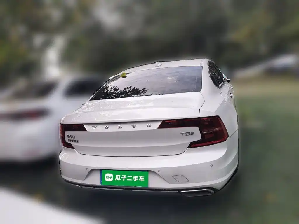 Volvo S90 — фото 3