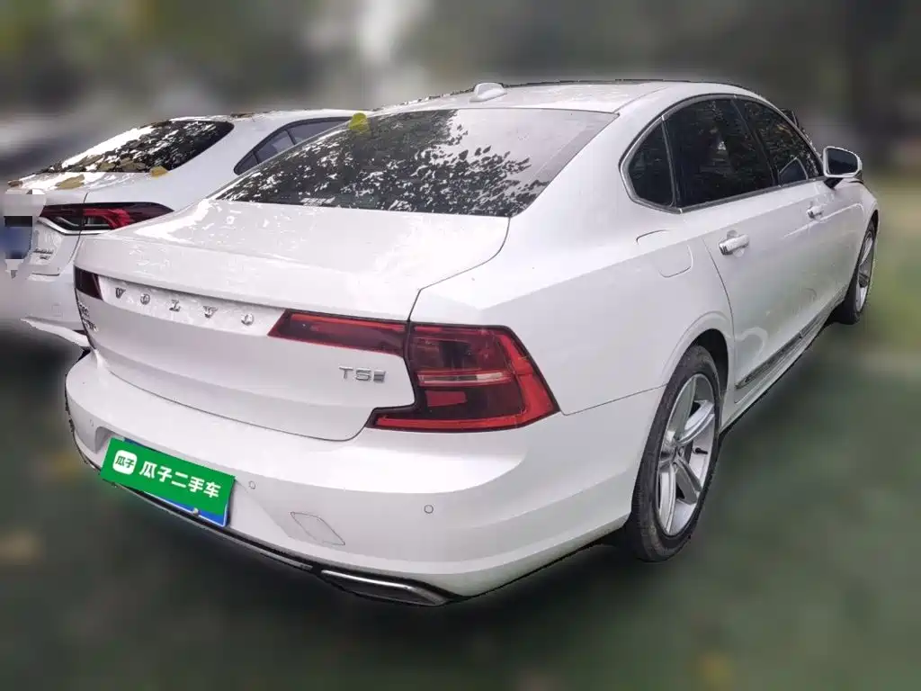 Volvo S90 — фото 4