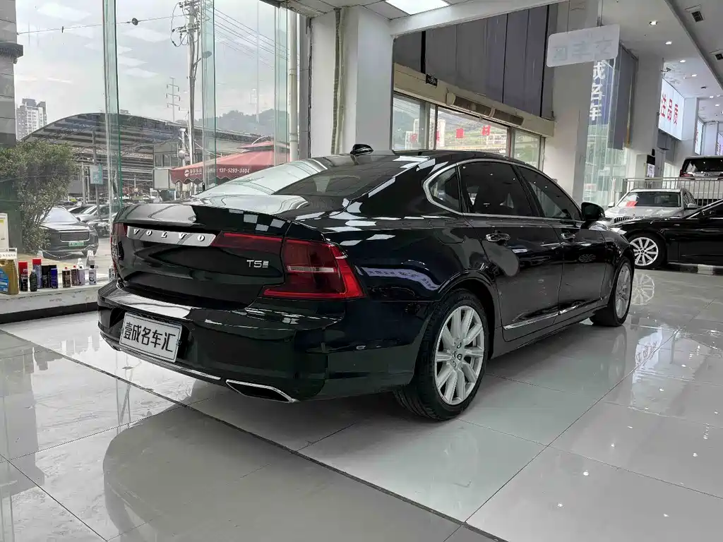 Volvo S90 — фото 9