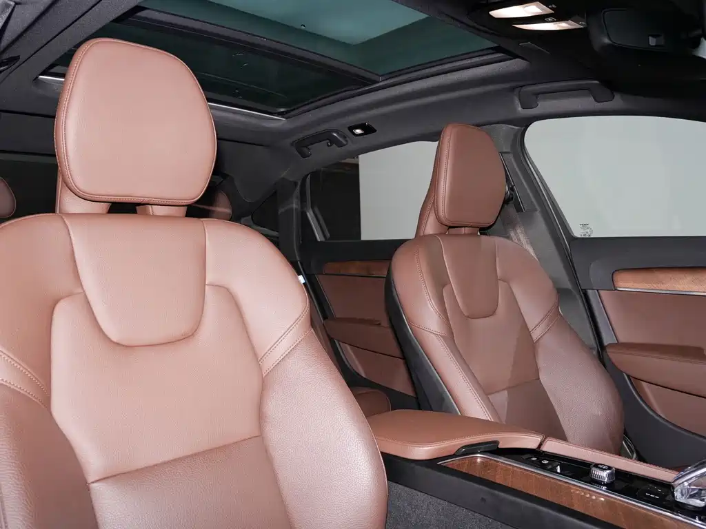 Volvo S90 — фото 14