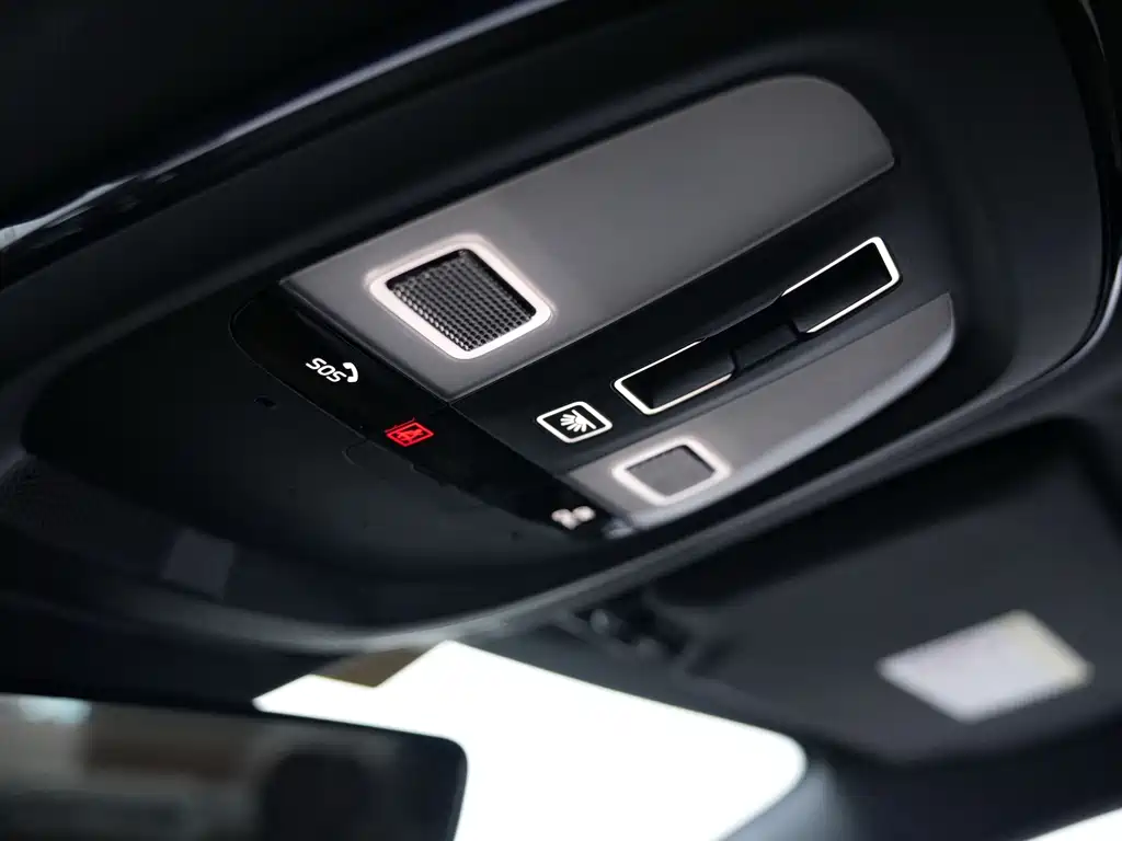 Volvo S90 — фото 7