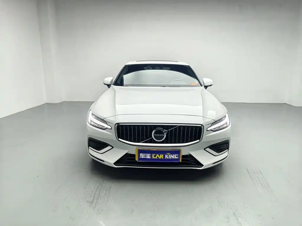 Volvo S60 — фото 2