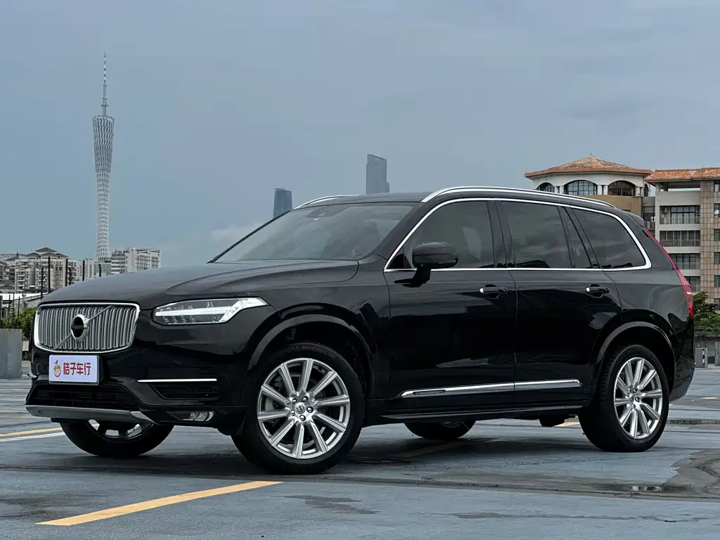 Volvo XC90 — фото 4