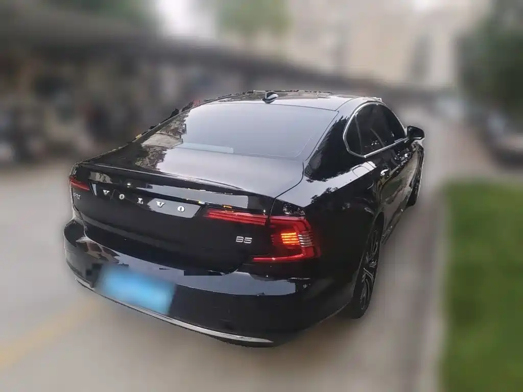 Volvo S90 — фото 4