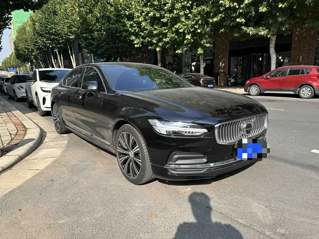 Volvo S90 — фото 3