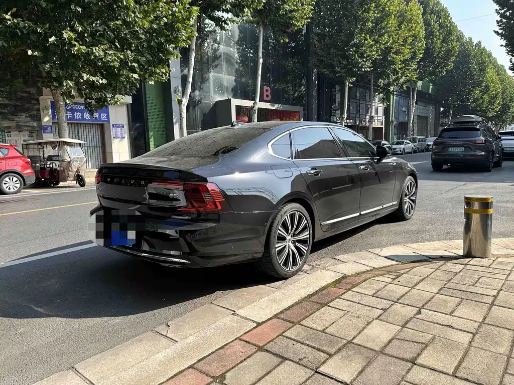 Volvo S90 — фото 4