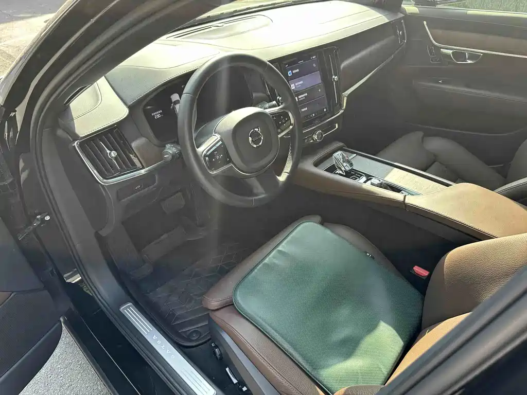 Volvo S90 — фото 7