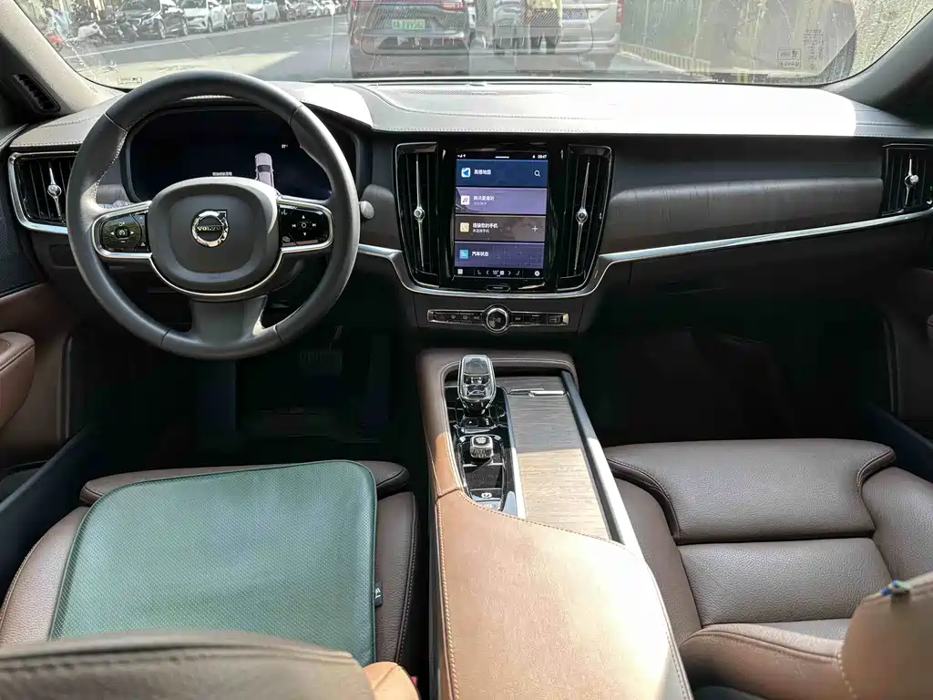 Volvo S90 — фото 10