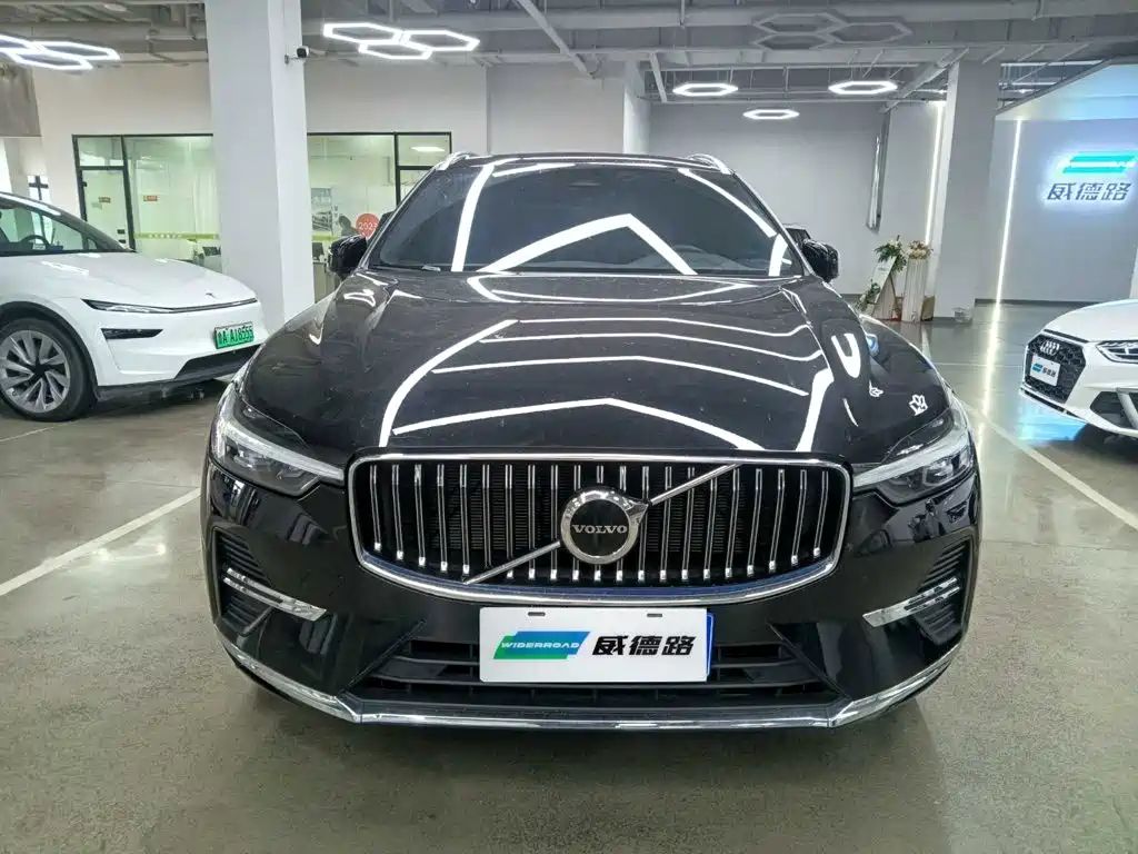 Volvo XC60 — фото 2
