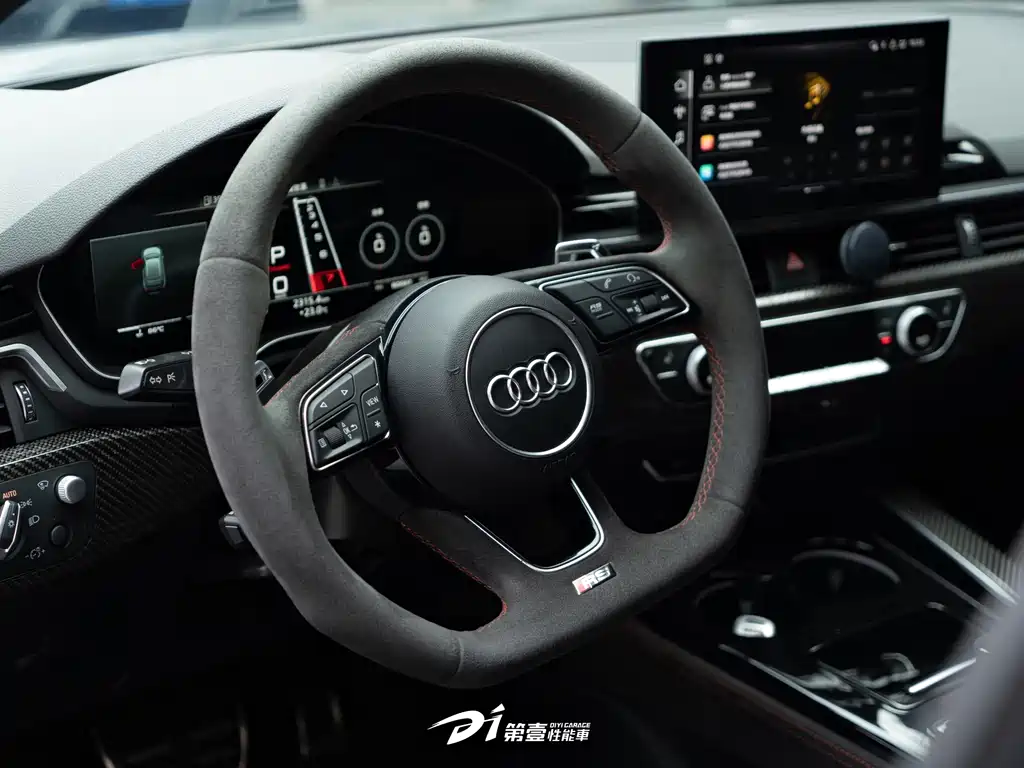 Audi RS 4 — фото 7
