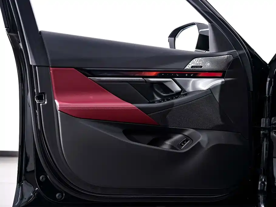 BMW 5 Series — фото 17