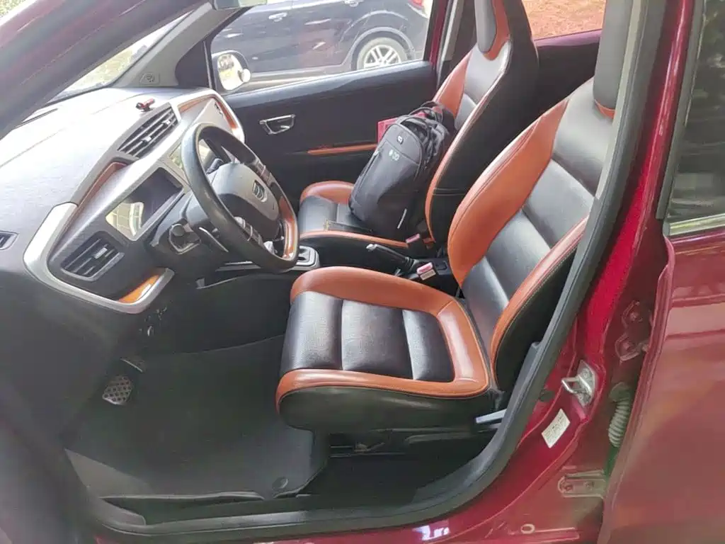 Geely Vision X1 — фото 14