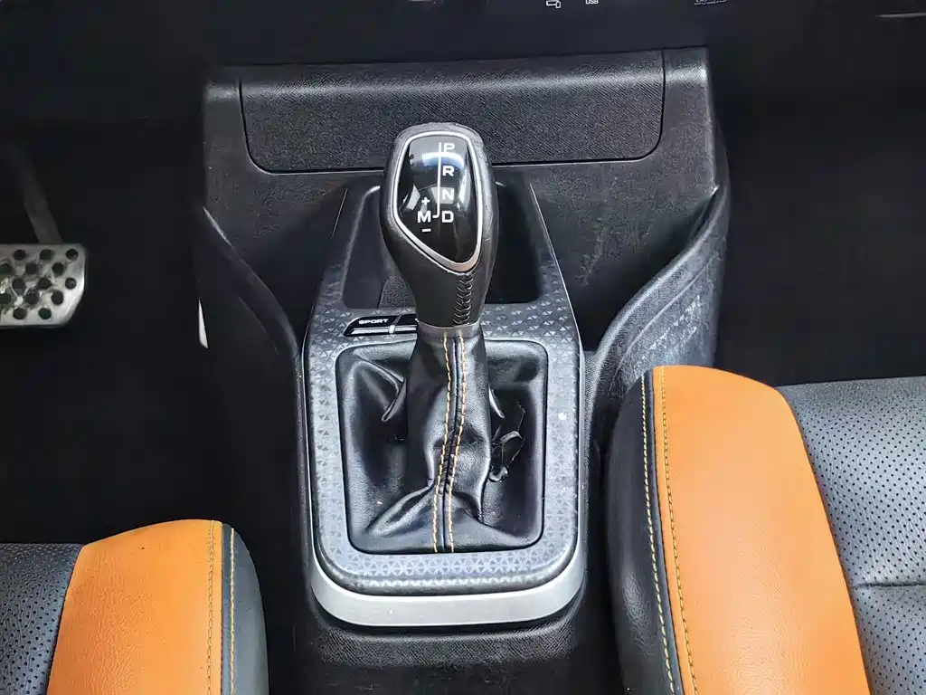 Geely Vision X1 — фото 13
