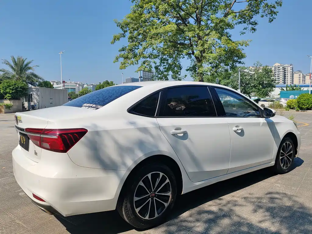 Roewe i6 Classic — фото 7