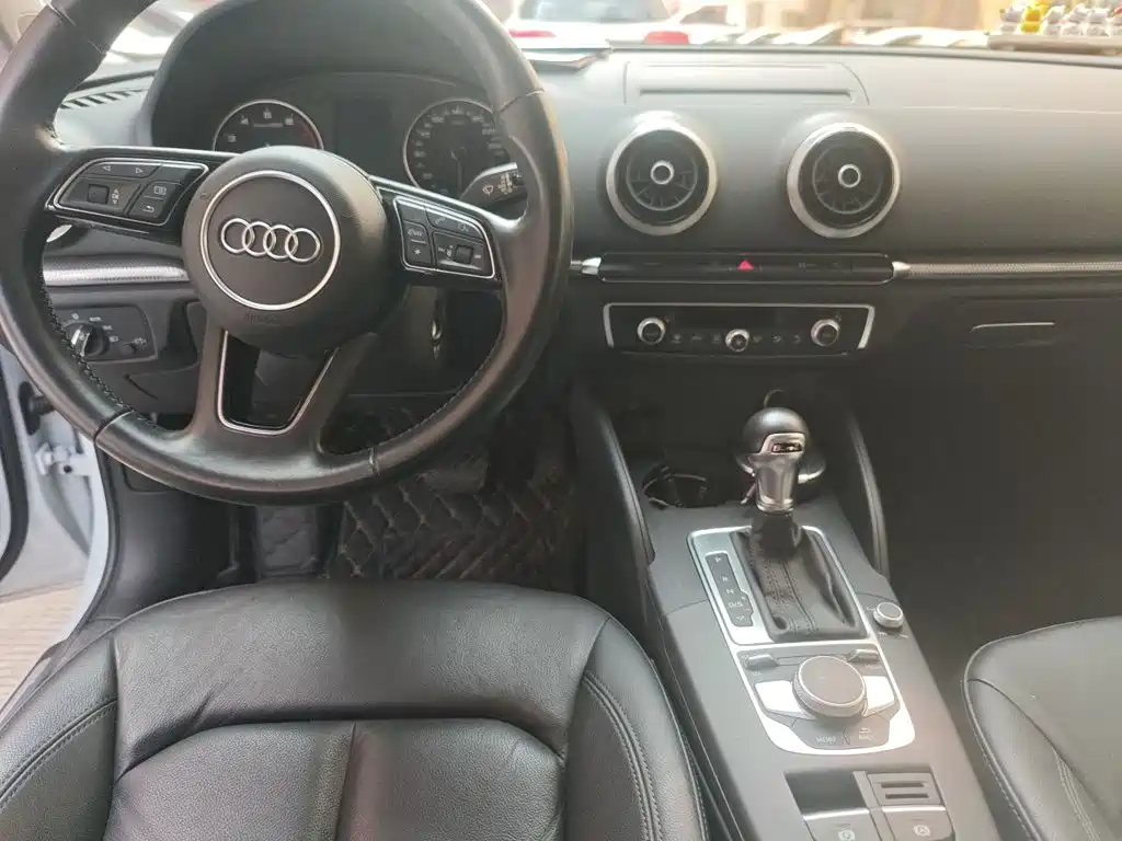 Audi A3 — фото 10