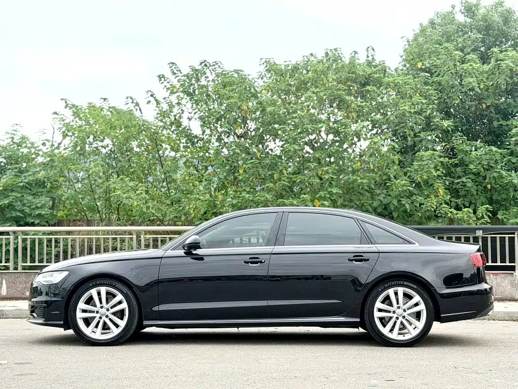 Audi A6L — фото 5