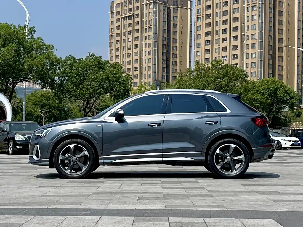 Audi Q3 — фото 4