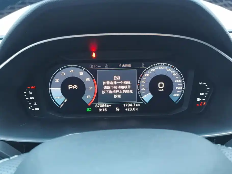 Audi Q3 Sportback — фото 14