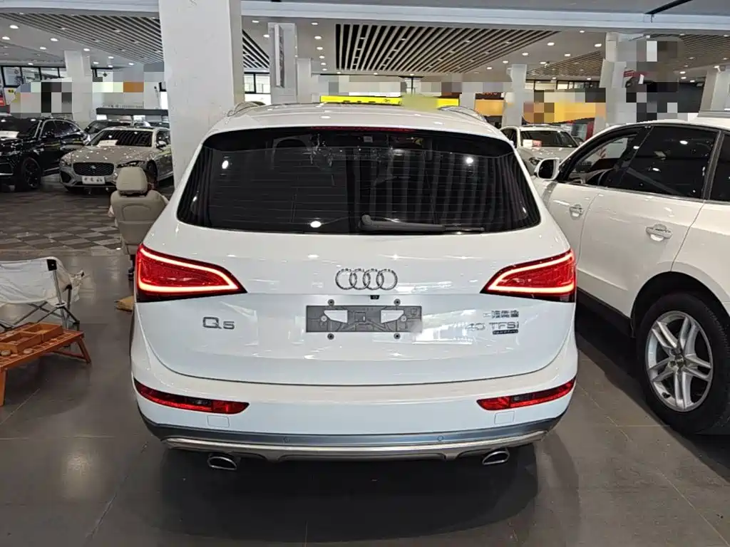 Audi Q5 — фото 5