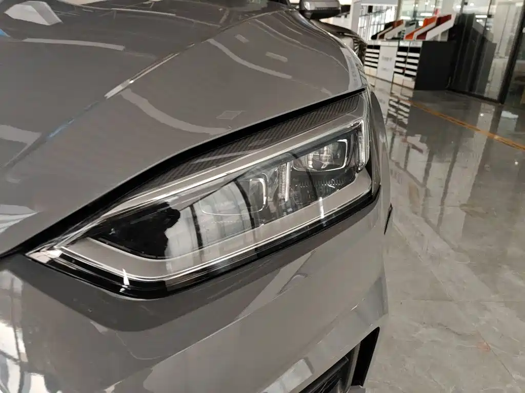 Audi A5 (Import) — фото 2