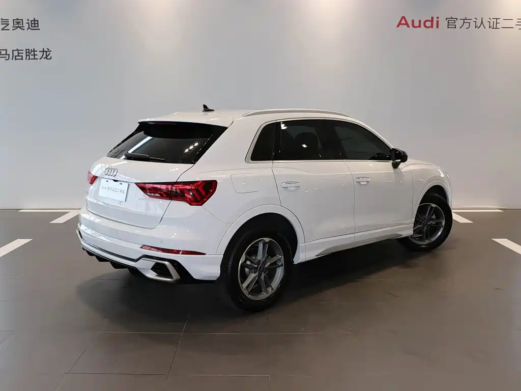 Audi Q3 — фото 4