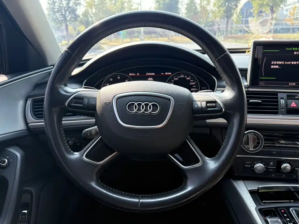 Audi A6L — фото 14