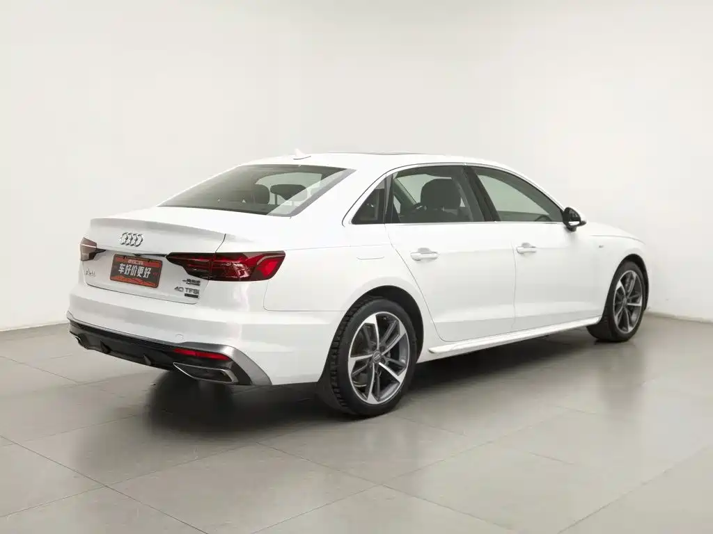 Audi A4L — фото 2