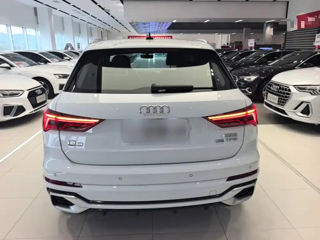 Audi Q3 — фото 5