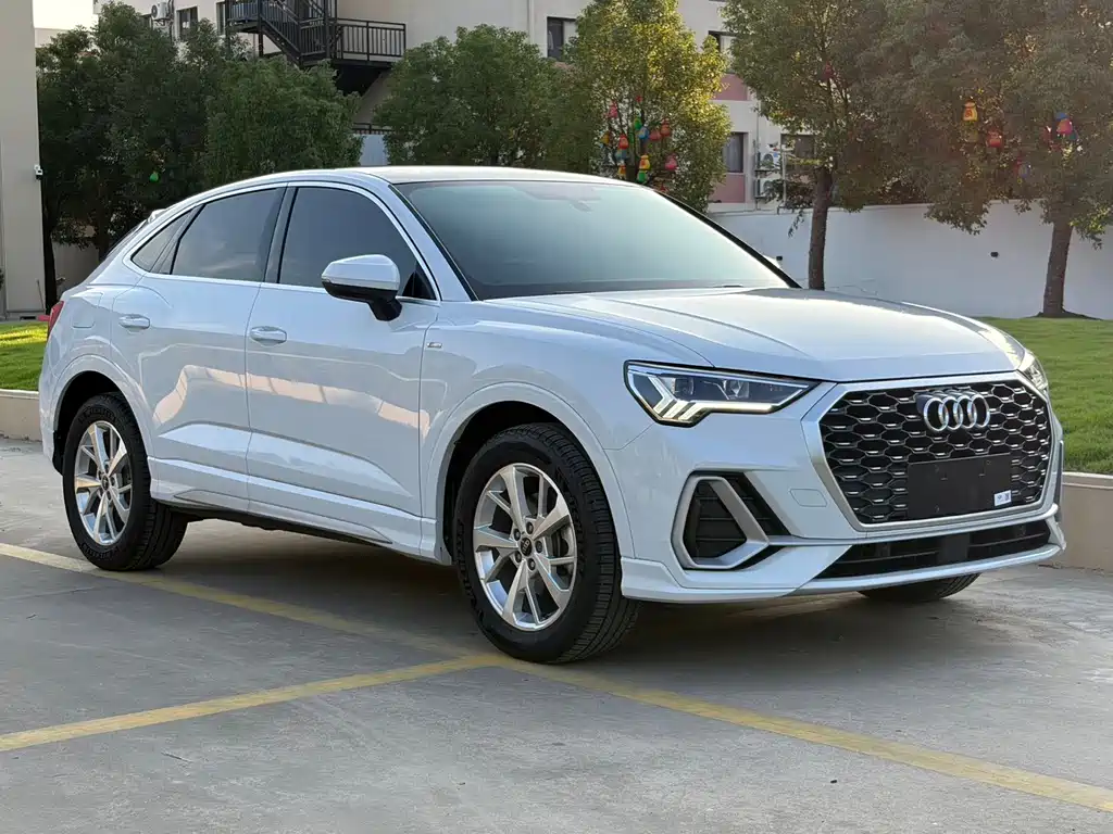 Audi Q3 Sportback — фото 3