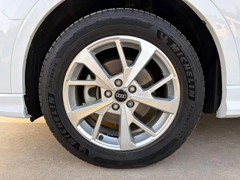 Audi Q3 Sportback — фото 23